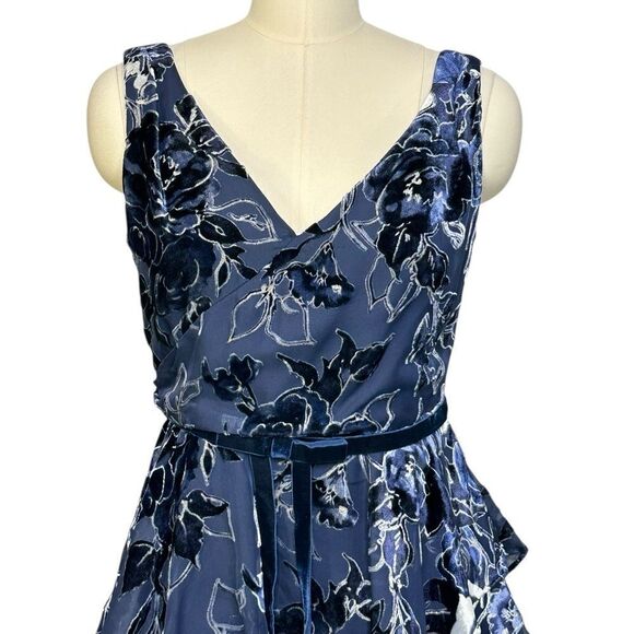 Marchesa Navy Blue Floral Velvet Textured Tiered Cocktail Midi Dress | Size 4 - Picture 5 of 13